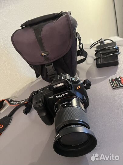 Зеркальный фотоаппарат Sony dslr-A200