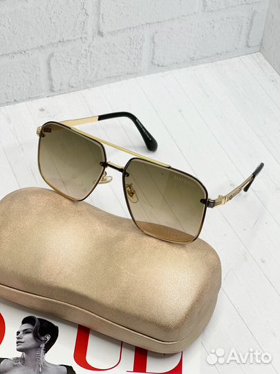 Солнцезащитные очки