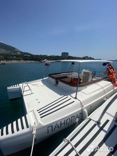 Морские прогулки,аренда катера,отдых в Анапе