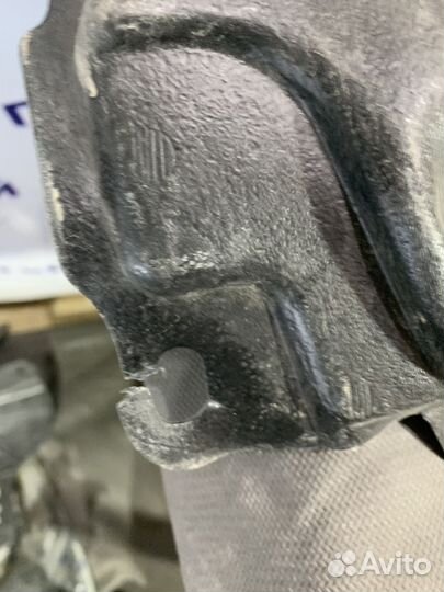 Пыльник двигателя Toyota Rav4 2013-2019 5144142150