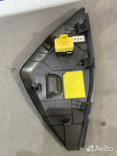 Накладка торпедо боковая Kia Opirus