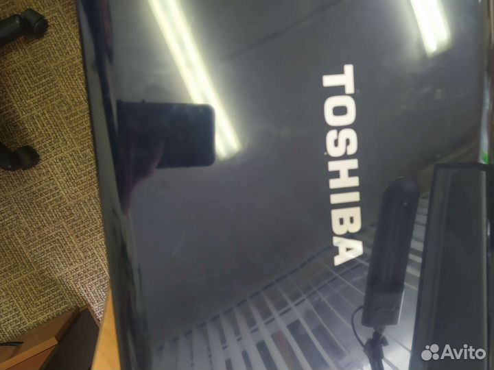 Продам ноутбук Toshiba б/у на запчасти