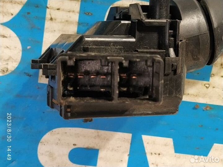 Подрулевой переключатель дворников Toyota Land