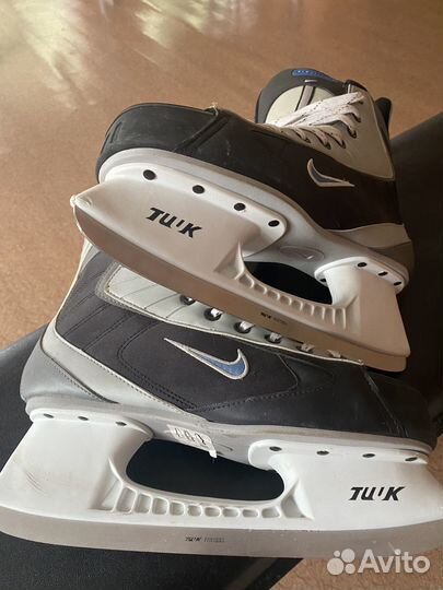 Коньки хоккейные