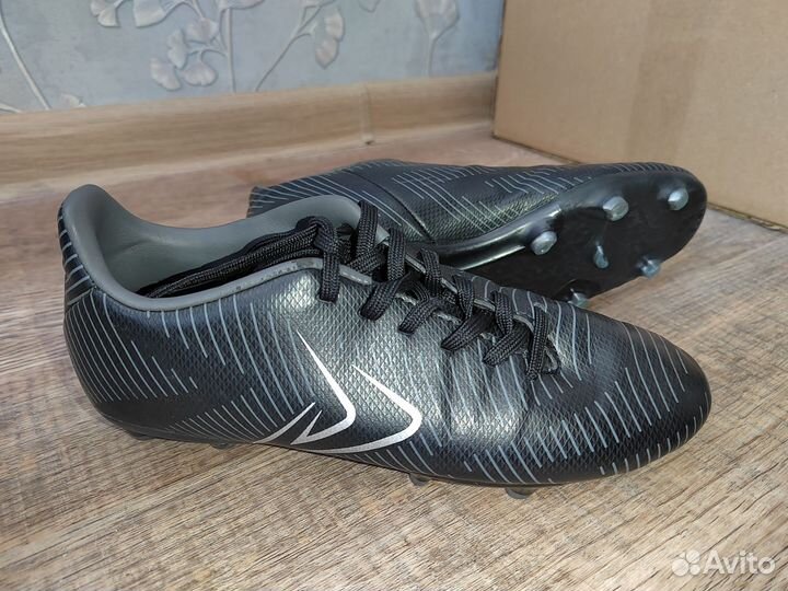 Бутсы футбольные Demix Quantum 34 рр