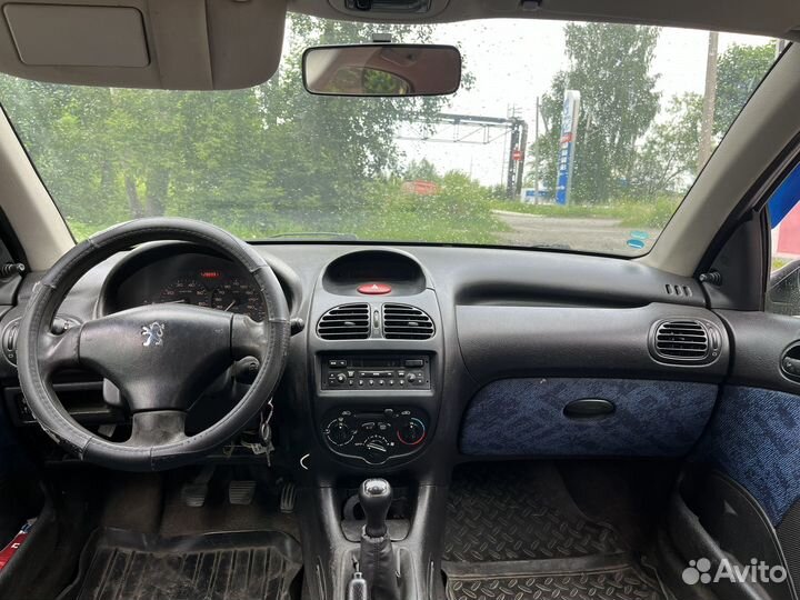 Peugeot 206 1.4 МТ, 2005, 200 000 км