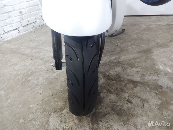 Скутер Yamaha Vino SA37J жемчужно-белый без РФ