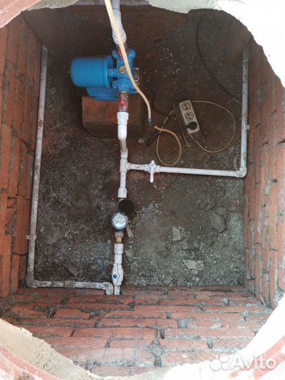 Установка люков, выкладка колодцев