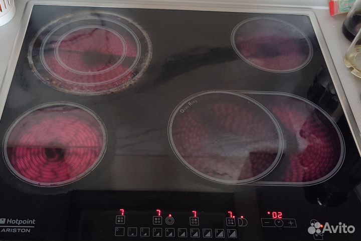 Варочная панель электрическая 4 конфорки Hotpoint