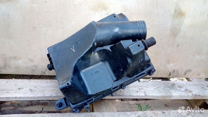 Корпус воздушного фильтра Z18XER На Опель Вектра Ц