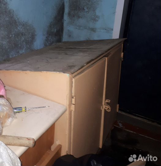 Стол металлический