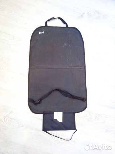 Защитная накидка в авто