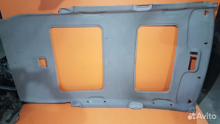 Потолок на Mitsubishi Outlander 1