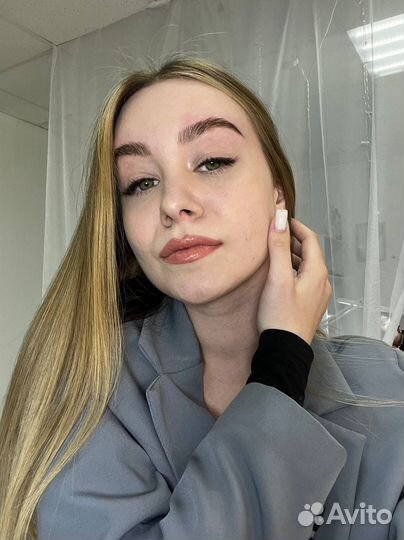 Мастер бровист