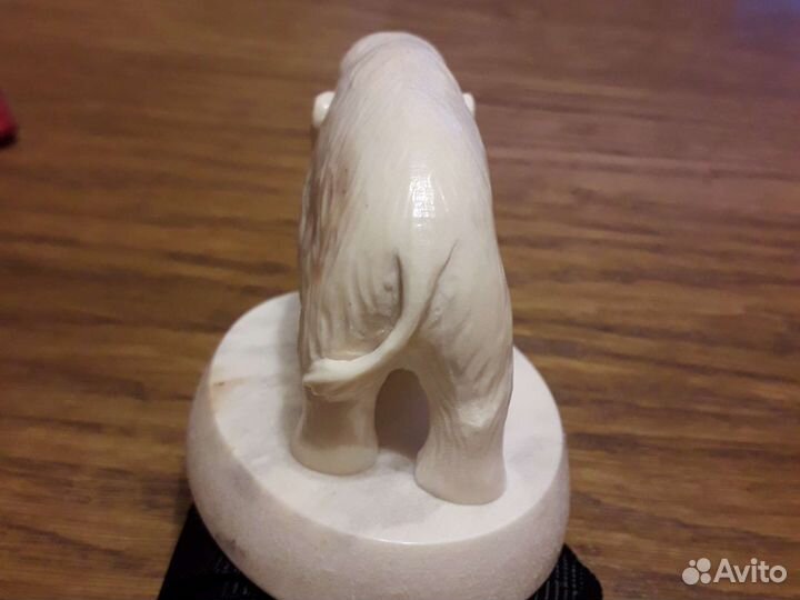 Мамонт резьба по кости