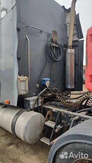 Freightliner Century, 2004