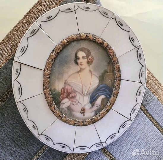 Старинные портретные миниатюры