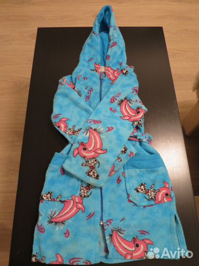 Халат для девочки в хорошем состоянии