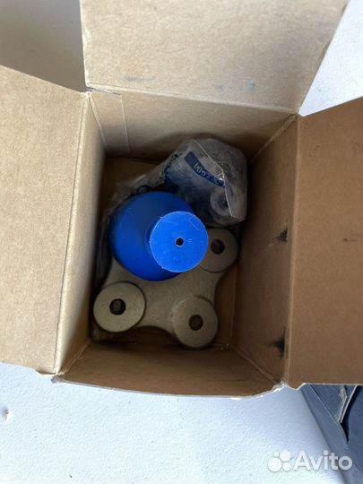 Шаровая опора от Opel Corsa D