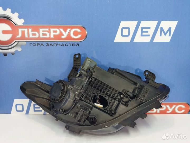 Фара левая Kia Stinger