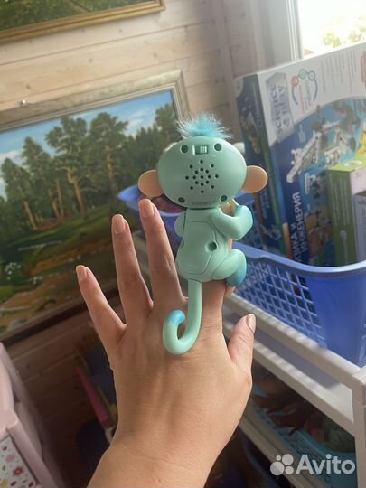 Игрушка на палец обезьянка