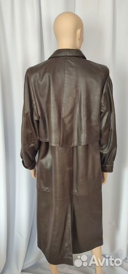 Женский утепленный плащ из кожи