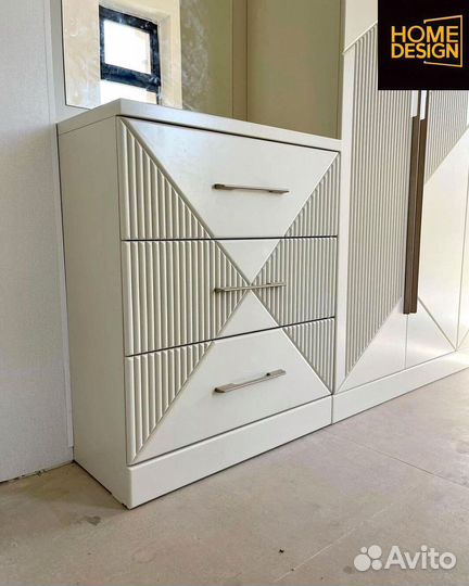 Шкаф распашной с фрезеровкой