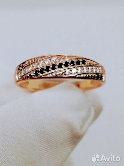 Золотое кольцо с фианитом 17,5р