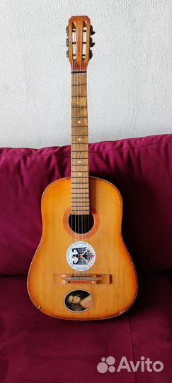 Гитара шестиструнная