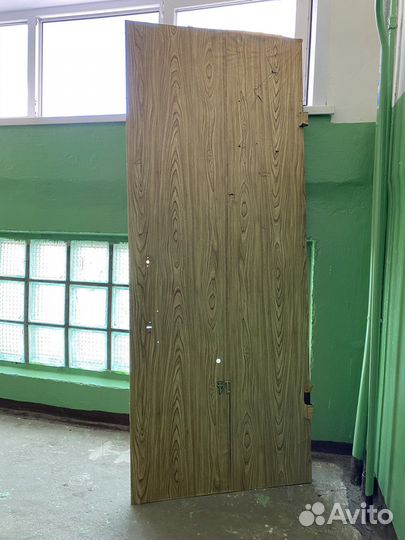 Дверь металлическая входная