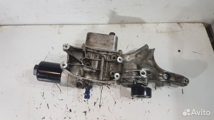 Кронштейн генератора Audi Q5 A4 A5 cncd