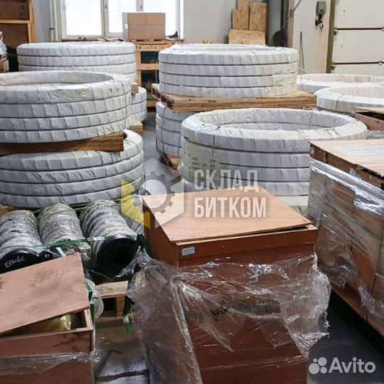 Круг поворота JCB JS220