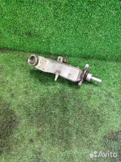 Цилиндр тормозной главный Mazda 6 1