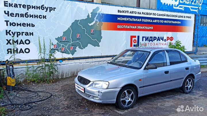 Рейка топливная Hyundai Accent 2