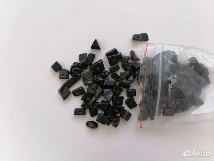 Бисер и бусины пакетом