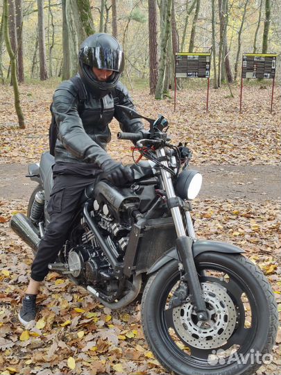 Yamaha V-max 1200