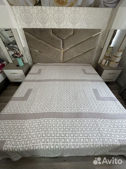 Покрывало на кровать 230:250