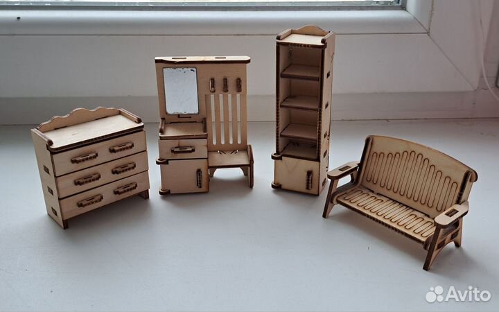 Мебель для кукольного домика деревянная