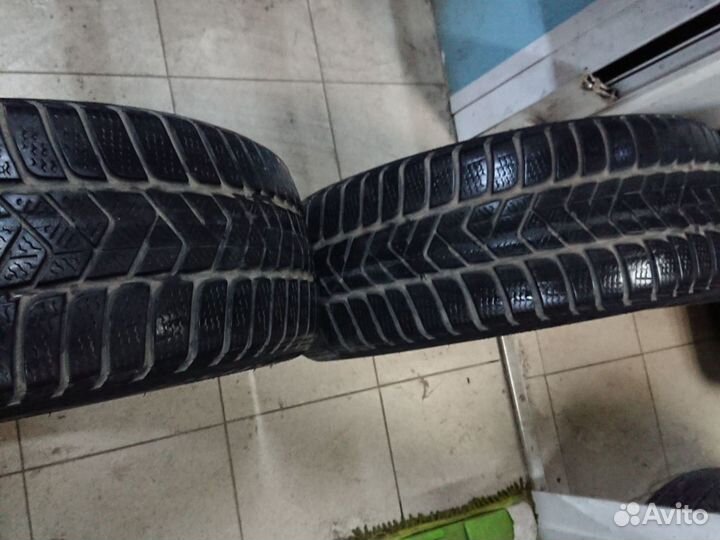 Pirelli P Zero II 225/45 R19 96V