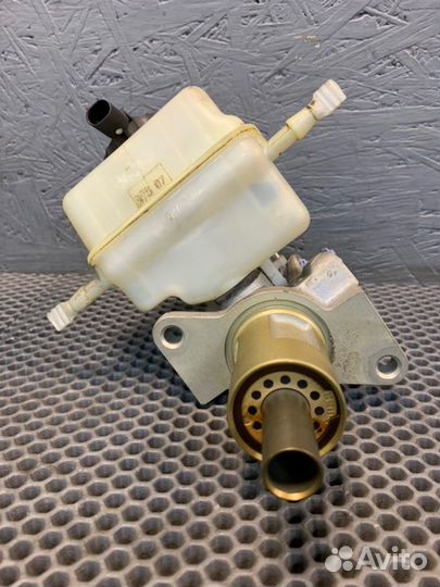 Главный тормозной цилиндр Bmw 335 Xi E92 N54 2007