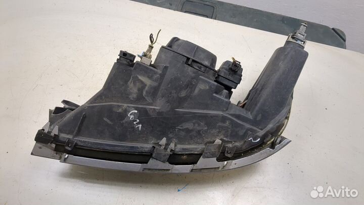 Фара (передняя) правая Peugeot 306