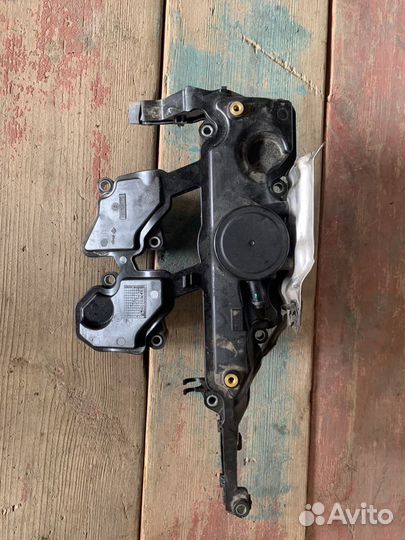 Клапанная крышка nissan