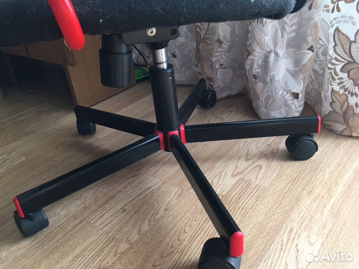 Кресло компьютерное игровое zombie ONE