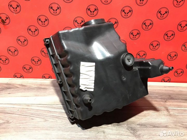 Корпус воздушного фильтра Land Rover Discovery 4