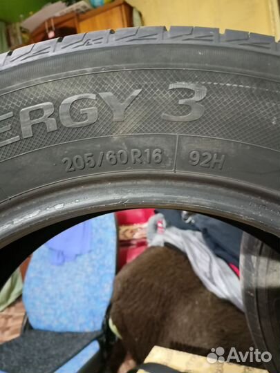 Toyo NanoEnergy 3 205/60 R16 92