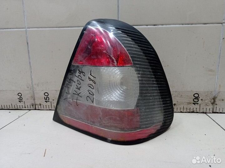 Фонарь задний правый Mercedes-Benz C-class