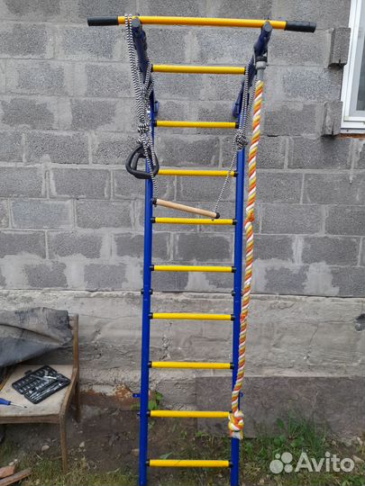 Спортивный комплекс. Шведская стенка