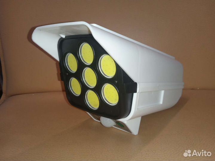 Светодиодный прожектор уличный с датчиком