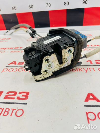 Замок двери задний правый Hyundai Elantra 6AD