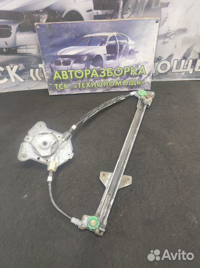 Передний правый стеклоподъёмник Audi 100 C4